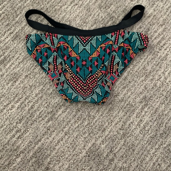 super cute bikini bottoms - Picture 2 of 2